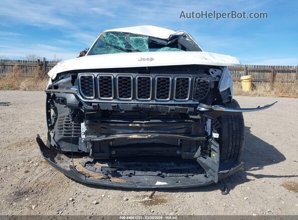 1C4RJHAG4SC276780 2025 JEEP GRAND CHEROKEE Белый Вид задней части салона