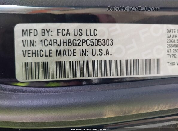 1C4RJHBG2PC505303 2023 JEEP GRAND CHEROKEE Черный Вид подкапотного пространства