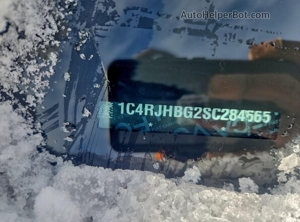 1C4RJHBG2SC284665 2025 JEEP GRAND Черный Вид подкапотного пространства
