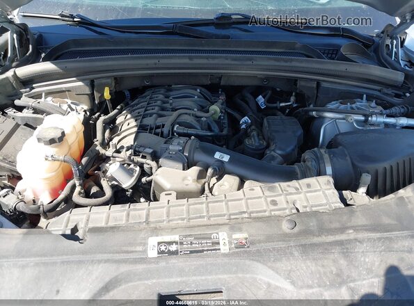 1C4RJKBG0P8801517 2023 JEEP GRAND CHEROKEE L Silver Вид ззаду