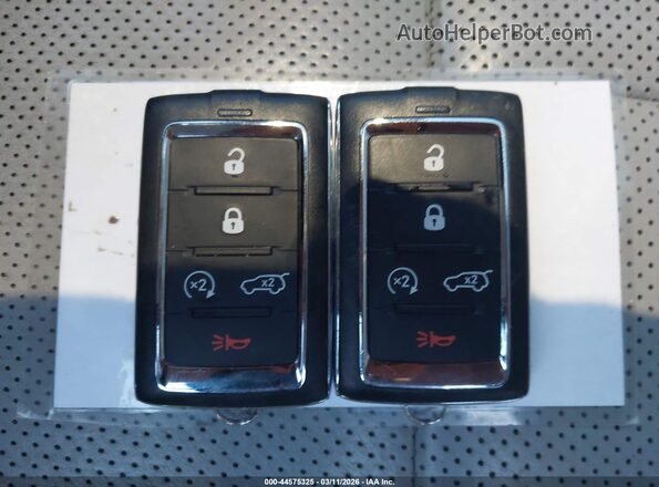 1C4RJKDG2P8718460 2023 JEEP GRAND CHEROKEE L Белый Вид панели приборов