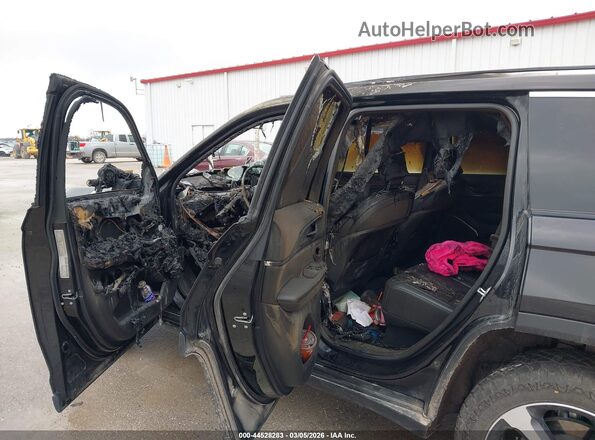 1C4RJYB60P8786883 2023 JEEP GRAND CHEROKEE 4XE Black Widok z przodu