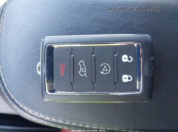1C4SJSBP1SS523465 2025 JEEP WAGONEER L Черный Вид панели приборов