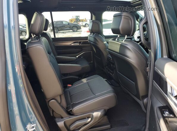 1C4SJUAP3TS153165 2026 JEEP GRAND Teal Vista interior trasera