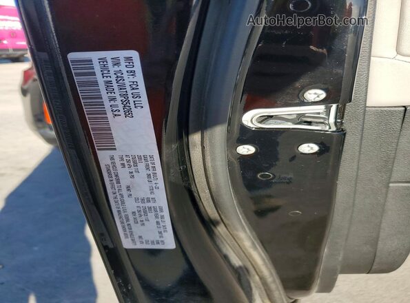 1C4SJVAT8PS542652 2023 JEEP WAGONEER Black Widok wnętrza 360 stopni