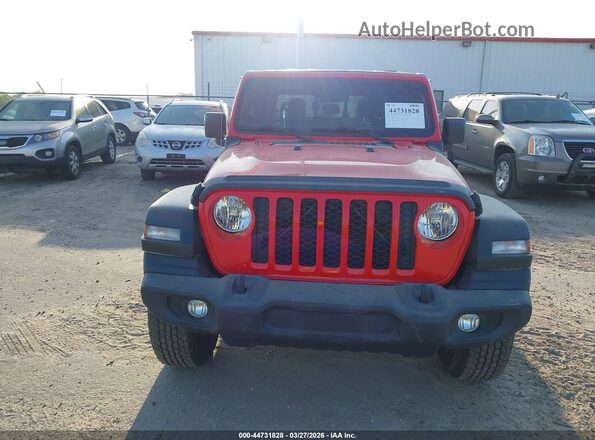 1C6HJTAG3LL149915 2020 JEEP GLADIATOR Красный Вид задней части салона