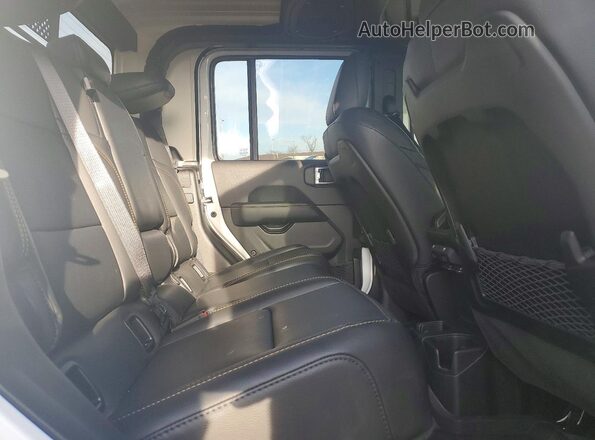 1C6PJTAG4SL542073 2025 JEEP GLADIATOR Белый Вид задних сидений