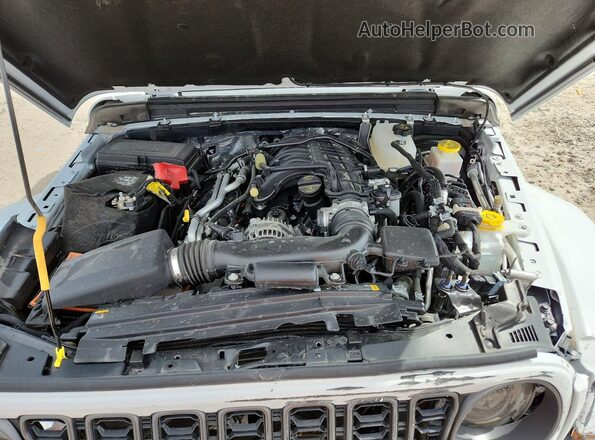 1C6PJTAG8SL505737 2025 JEEP GLADIATOR Белый Вид задней части салона