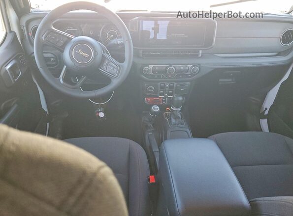 1C6RJTBG9TL162185 2026 JEEP GLADIATOR Белый Вид панели приборов