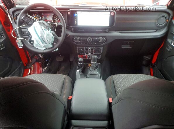 1C6RJTEG5TL153558 2026 JEEP GLADIATOR Red Widok deski rozdzielczej