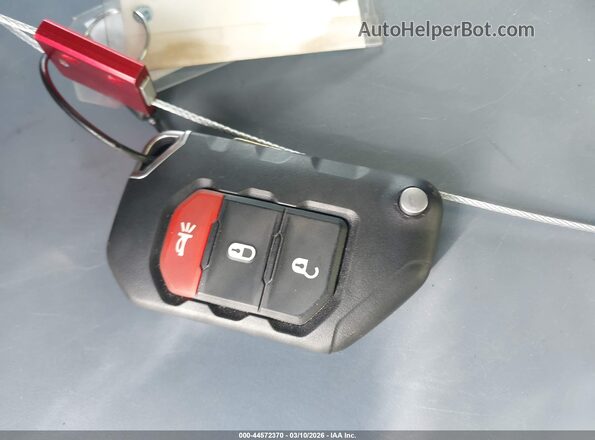 1C6RJTEG8TL153439 2026 JEEP GLADIATOR Белый Вид панели приборов