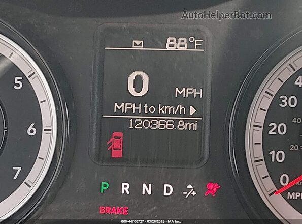 1C6RR6FG4JS299378 2018 RAM 1500 Silver 