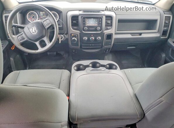 1C6RR6KM0JS278331 2018 RAM 1500 White Widok deski rozdzielczej