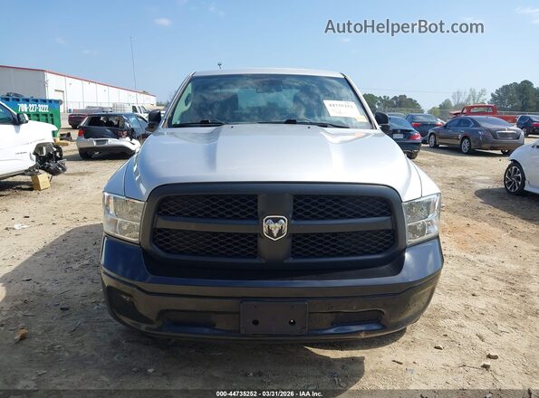 1C6RR6KT6HS845014 2017 RAM 1500 Серебряный Вид щитка приборов