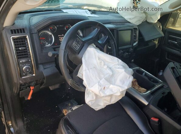 1C6RR6MT8GS263105 2016 RAM 1500 Черный Вид панели приборов