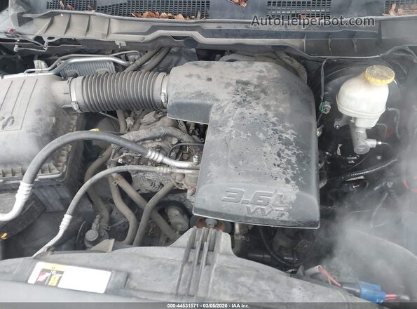 1C6RR7FG7HS861872 2017 RAM 1500 Черный Вид сзади