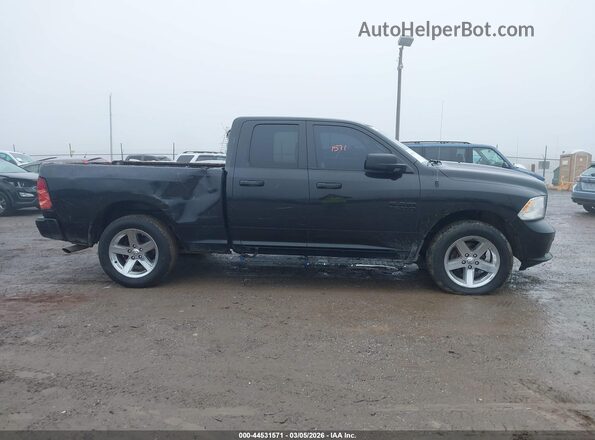 1C6RR7FG7HS861872 2017 RAM 1500 Черный Вид задней части салона