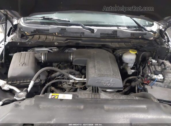 1C6RR7GG6LS138196 2020 RAM 1500 CLASSIC Серебряный Вид сзади