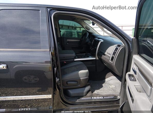 1C6RR7GT4GS339985 2016 RAM 1500 Черный Вид салона спереди