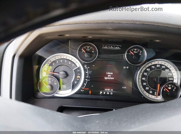 1C6RR7GT4GS339985 2016 RAM 1500 Черный Вид задних сидений