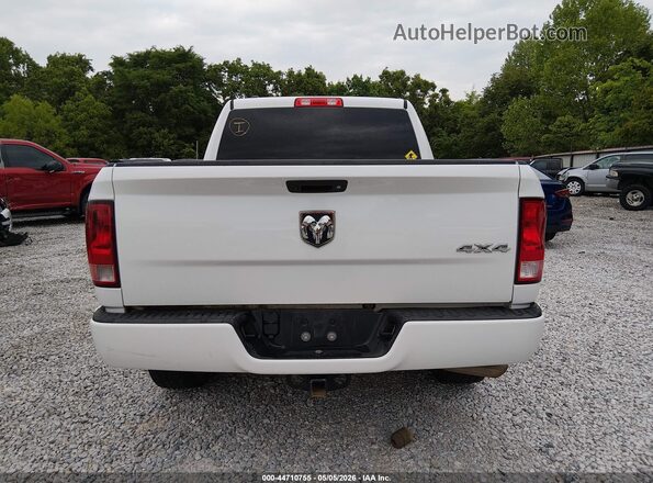 1C6RR7KG8JS129889 2018 RAM 1500 Белый 