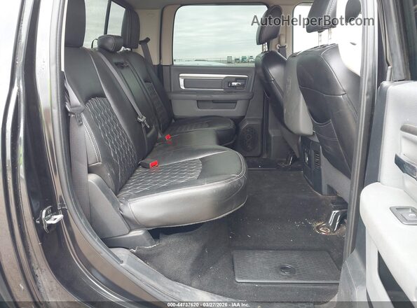 1C6RR7LT1HS560435 2017 RAM 1500 Black Widok naklejki z numerem VIN