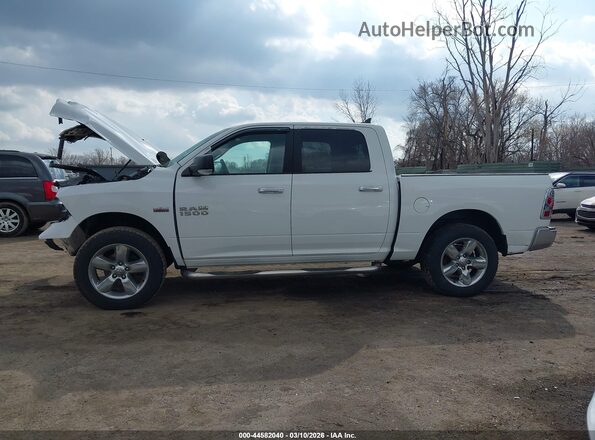 1C6RR7LT2GS166473 2016 RAM 1500 White Widok wnętrza 360 stopni
