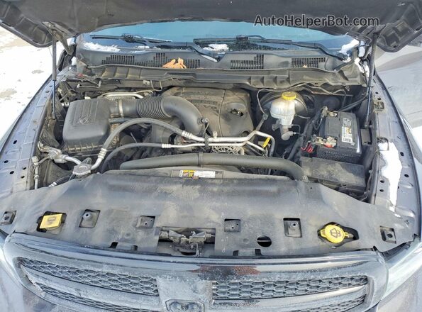 1C6RR7MT6JS209802 2018 RAM 1500 Gray Widok wnętrza z tyłu
