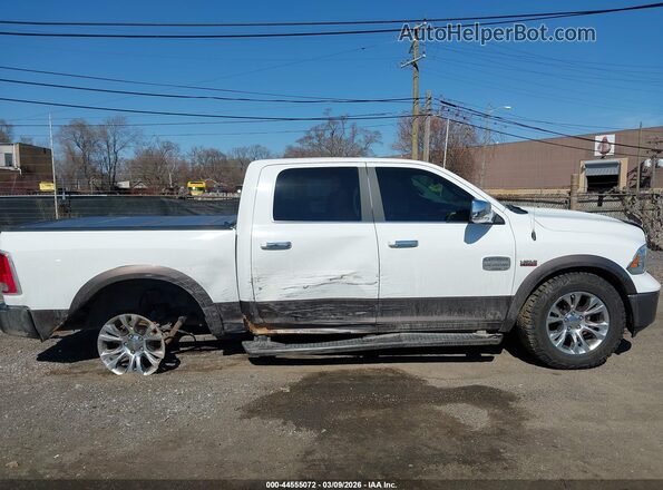 1C6RR7PT6JS181267 2018 RAM 1500 Белый Вид задней части салона