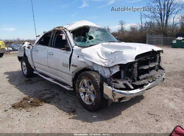 1C6RR7TT4JS164425 2018 RAM 1500 White Przód prawy