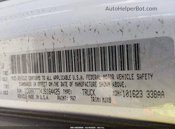 1C6RR7TT4JS164425 2018 RAM 1500 White Widok komory silnika