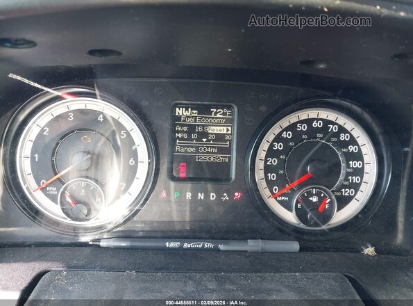 1C6RR7TT5KS590075 2019 RAM 1500 CLASSIC Черный Вид задних сидений