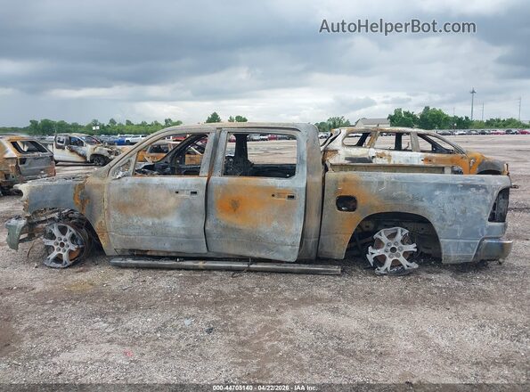 1C6RREFT0LN373825 2020 RAM 1500 Green Widok wnętrza 360 stopni