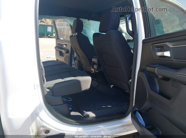 1C6RRFFGXSN589785 2025 RAM 1500 White Widok naklejki z numerem VIN