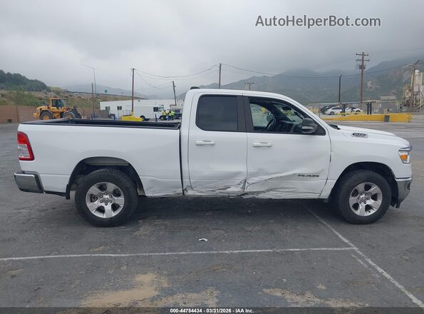 1C6SRFBTXNN234544 2022 RAM 1500 White უკანა სალონის ხედი