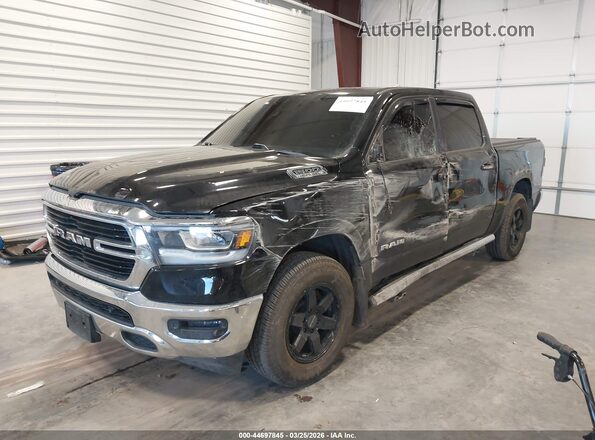 1C6SRFFT2KN507935 2019 RAM 1500 Черный Передняя левая четверть