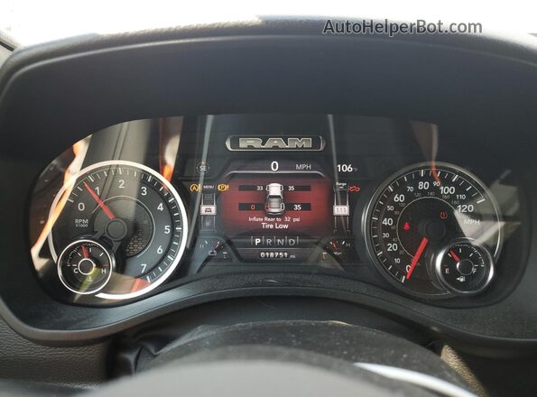 1C6SRFFT2RN170256 2024 RAM 1500 Silver Vista del cuadro de instrumentos