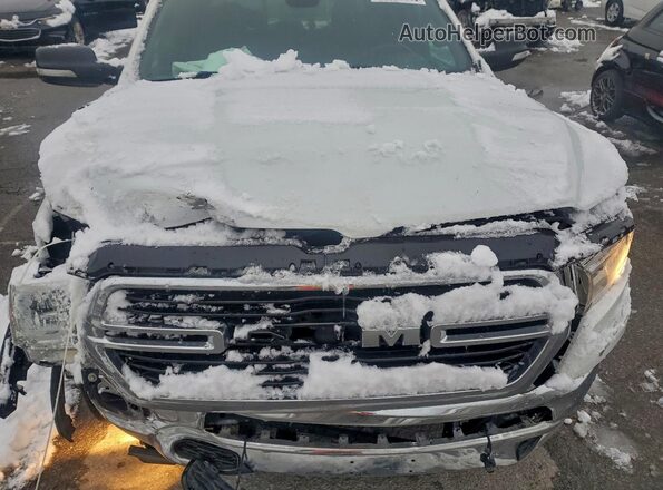 1C6SRFFT5MN645665 2021 RAM 1500 Белый Вид задней части салона