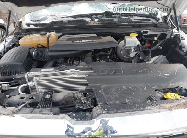 1C6SRFHM5LN261423 2020 RAM 1500 Белый Вид сзади