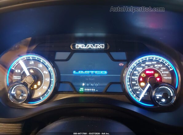 1C6SRFHT7KN525845 2019 RAM 1500 Красный Вид задних сидений