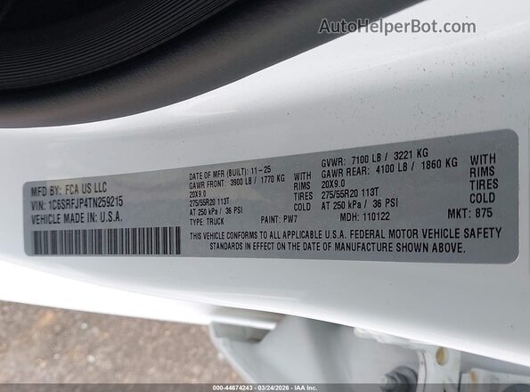 1C6SRFJP4TN259215 2026 RAM 1500 White Widok komory silnika