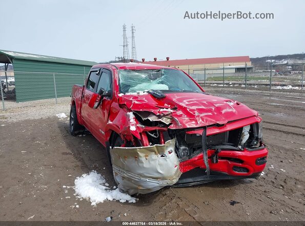 1C6SRFJT0NN135510 2022 RAM 1500 Красный Передняя правая четверть
