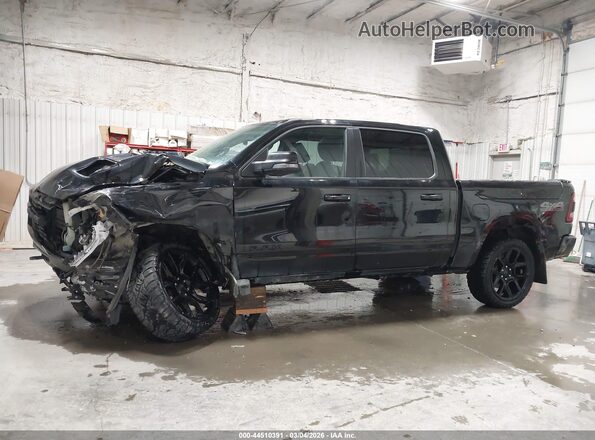 1C6SRFJT0RN179917 2024 RAM 1500 Черный Панорамный вид салона 360°