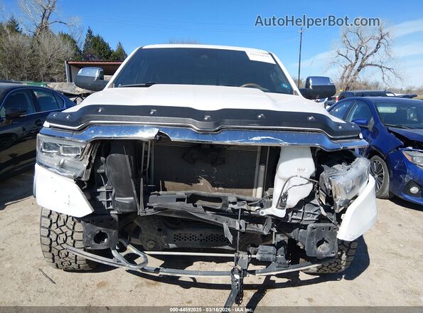 1C6SRFKT0MN526881 2021 RAM 1500 Белый Вид задней части салона