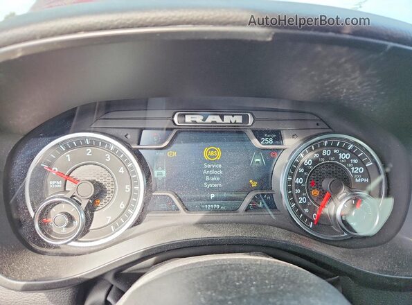 1C6SRFMPXSN518073 2025 RAM 1500 Красный Вид щитка приборов