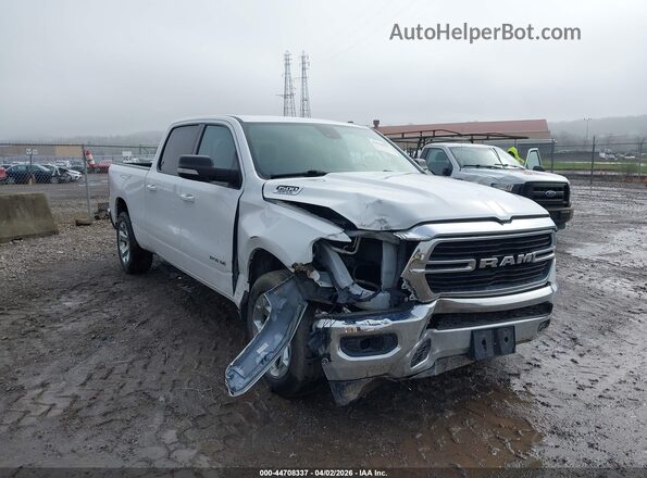 1C6SRFMT5MN643059 2021 RAM 1500 Белый Передняя правая четверть