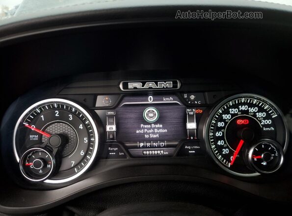 1C6SRFTT5MN766118 2021 RAM 1500 Черный Вид щитка приборов