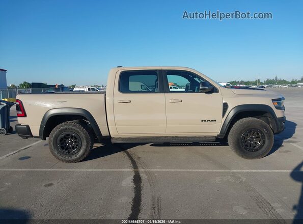 1C6SRFU96NN399749 2022 RAM 1500 Beige Widok wnętrza z tyłu