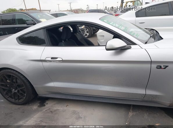 1FA6P8AM1G5221017 2016 FORD MUSTANG Серебряный Панорамный вид салона 360°