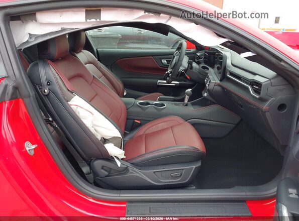 1FA6P8CF1T5401199 2026 FORD MUSTANG Красный Вид салона спереди